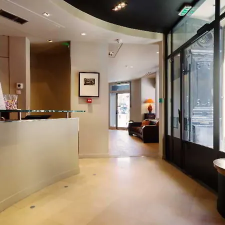 Chateaudun Opera Hotel