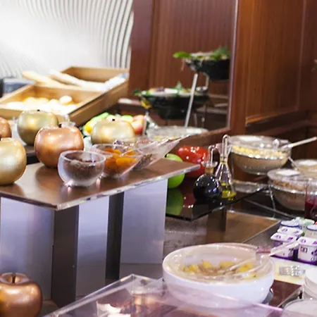 Отель Atala Champs Elysees, Sonder By Marriott Bonvoy