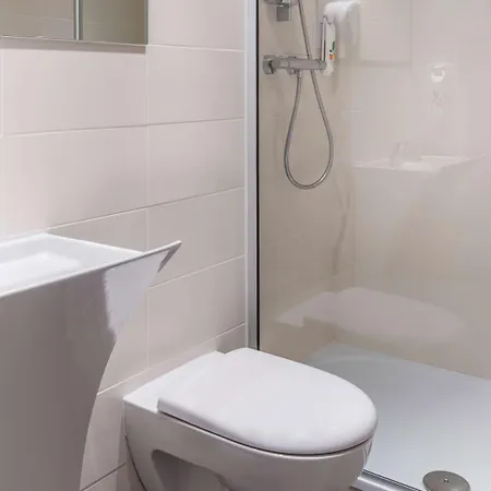 Ibis Styles Eiffel Cambronne 3*