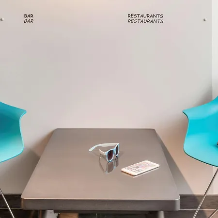 Ibis Styles Eiffel Cambronne Hotel 3*