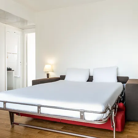 Adagio Access Tour Eiffel St Charles 3*