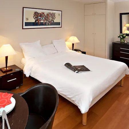 Adagio Access Tour Eiffel St Charles Appart hôtel Paris