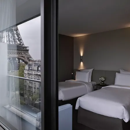 Pullman Tour Eiffel Париж