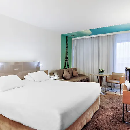 Hotel Mercure Vaugirard Porte De Versailles 4*