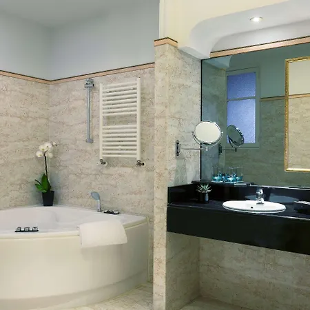 Melia Champs Elysées 4* París
