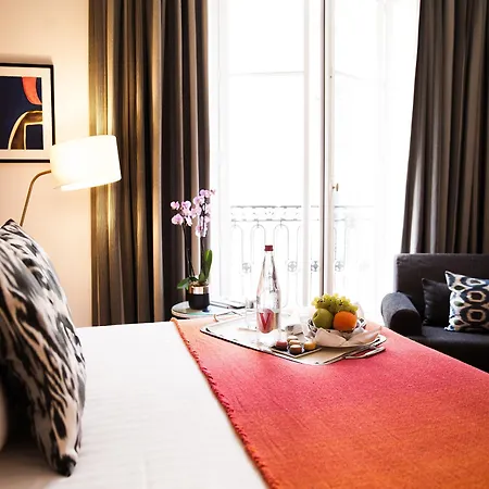 Vernet Champs Elysees Отель 5*
