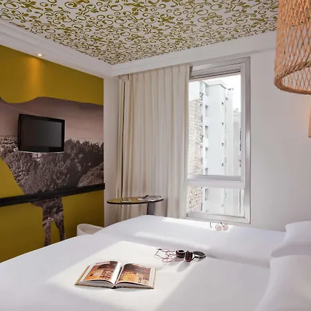 Otel Ibis Styles Buttes Chaumont 3*
