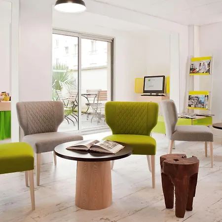 Ibis Styles Buttes Chaumont Otel 3*
