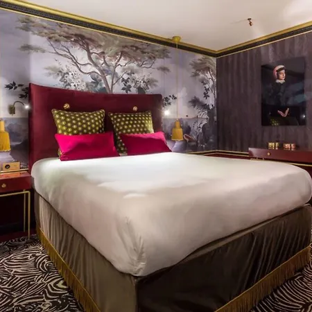 Hotel Snob