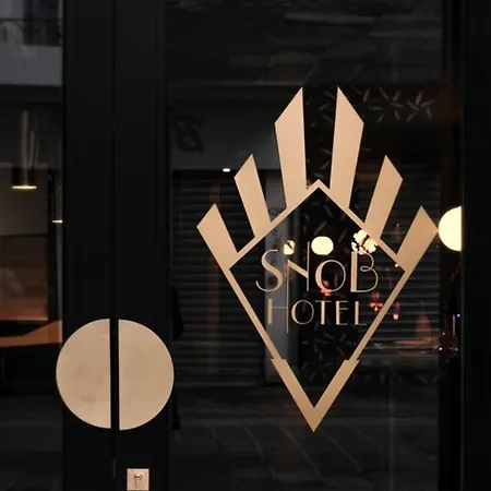 Snob Hotel