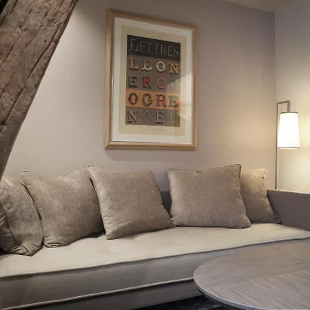 La Lanterne & By Timhotel Hotell