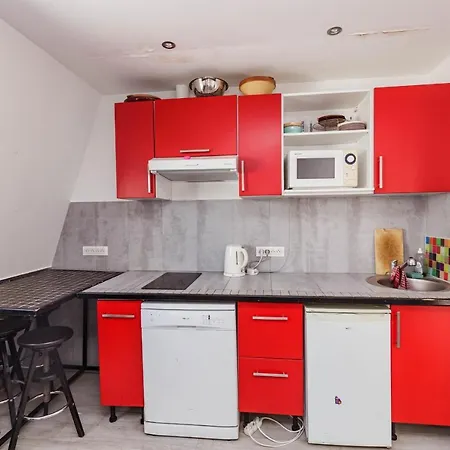 45m Near The Louvre Museum Apartment