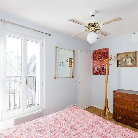 Apartment 45m Near The Louvre Museum