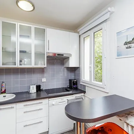 A Cosy Nest With A Balcony Near The Seine Appartement *