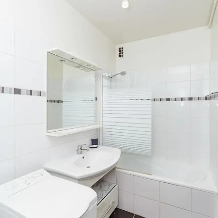 A Cosy Nest With A Balcony Near The Seine Appartement
