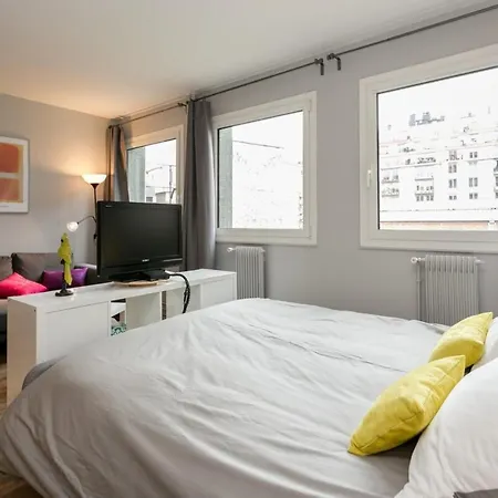 Nicely Decorated Modern Studio Near The Eiffel Tower - - Welkeys Apartmán Paříž