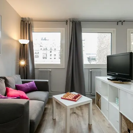 Apartmán Nicely Decorated Modern Studio Near The Eiffel Tower - - Welkeys Paříž