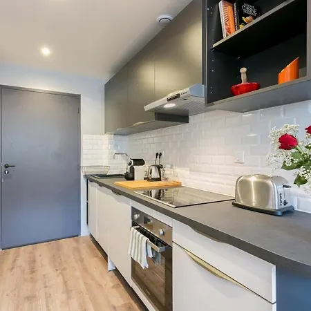 Apartmán Nicely Decorated Modern Studio Near The Eiffel Tower - - Welkeys