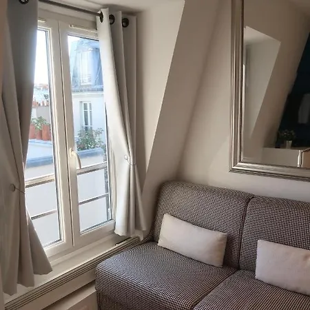 - Coeur Batignolles - Studette 10 M2 - Neuf