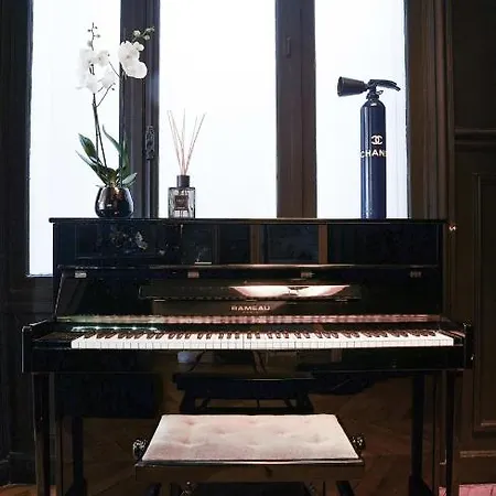 Apartment Magnificent Luxury Penthouse In A Prestigious Neighborhood Of With A Eiffel Tower View From Balcony Short Walk To Palais Galliera And Avenue Montaigne Fashion Stores