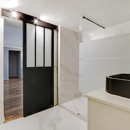 Pick A Flat's Apartment- Rue Mandar Apartment