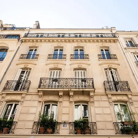 Apartment Pick A Flat's In Champs Elysees - Rue Du Colisee Paris