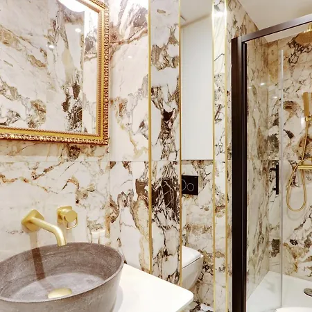Apartment Pick A Flat's In Champs Elysees - Rue Du Colisee Paris