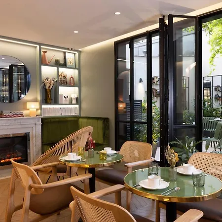 La Canopee Hotel 3*