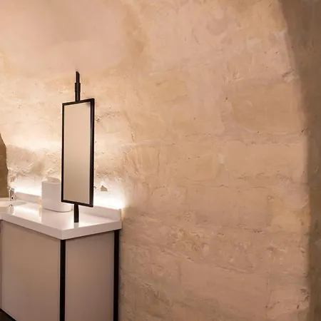 La Canopee 3* Paris