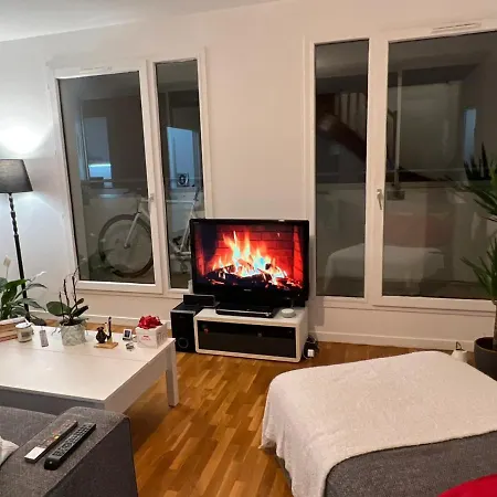 Entire With Terrace Privatunterkunft *