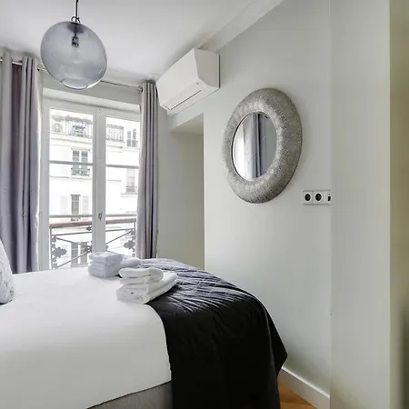 Appartement Pick A Flat's In Montmartre - Rue Lepic