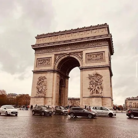 2 Pieces Arc De Triomphe Apartment Paris