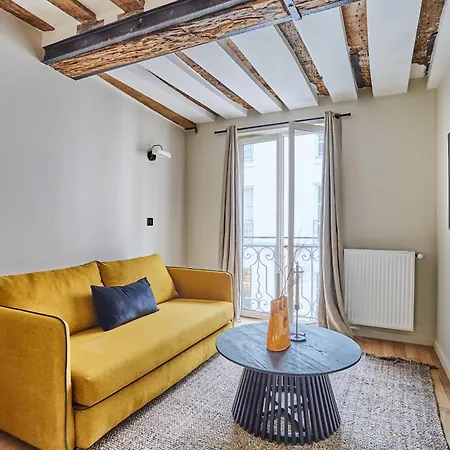 Center Of By Prestige * Paris