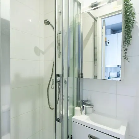 Parmentier - Republique Studio Paris