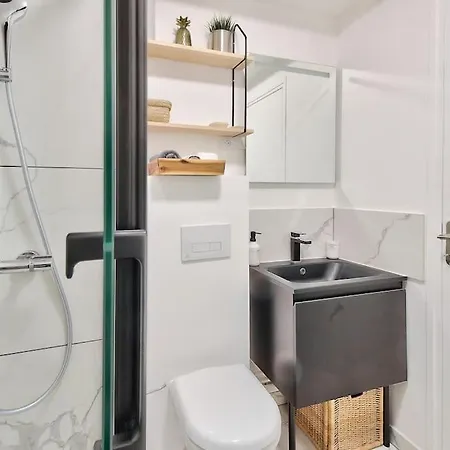 Modern 1br Flat Near Sacre-coeur And Gare Du Nord * Paříž
