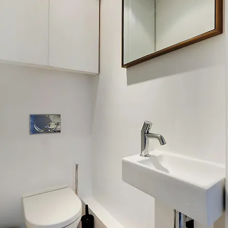 شقة Elegant - 2bd-6p - Avenue Montaigne باريس