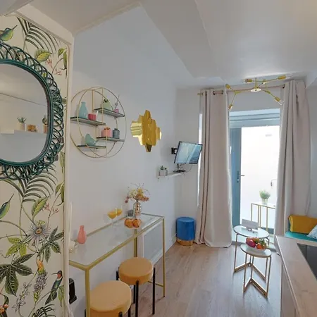 Cosy Renovated Studio In Heart Of Marais, Best Area To Discover In *