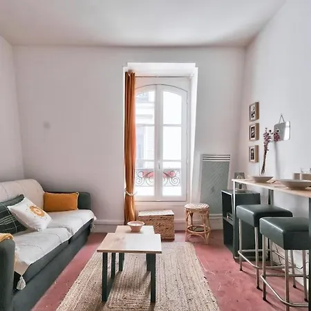 Magnifique Studio, Place De La Bastille アパート
