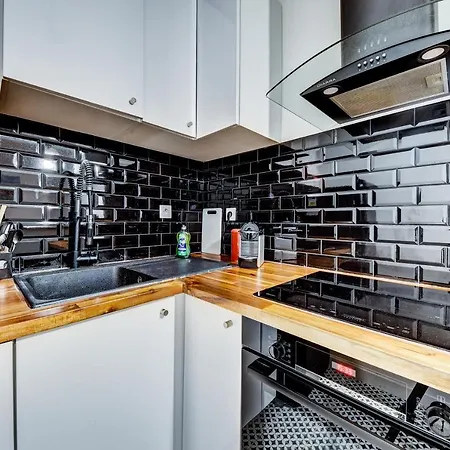 Pantheon Apartament *