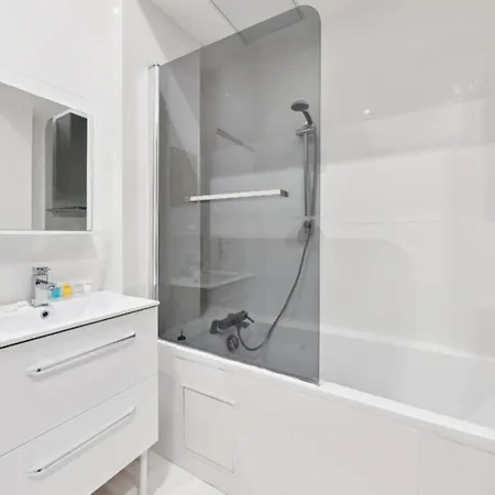 269 Pereire - Superb In Apartment Paris