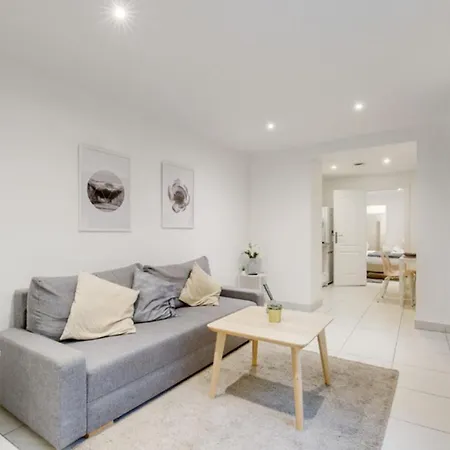 250 Sainte - Superb In