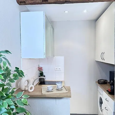 1605b - Apartment