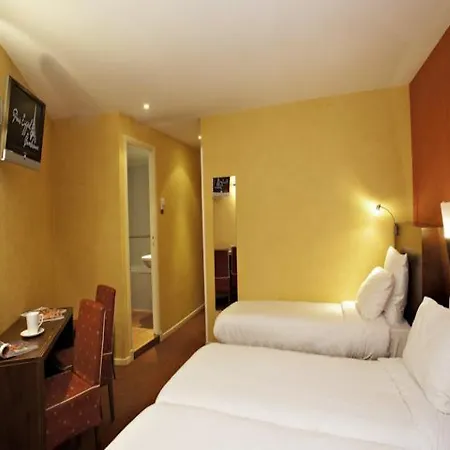 Hotel Ibis Styles Eiffel Cambronne 3*