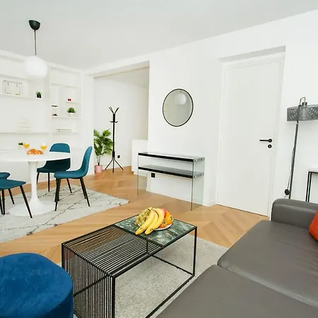 Madeleine St Lazare Apartamento *
