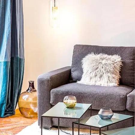 Habitat Parisien - 2br-2ba - Ac - Balcony - Opera Apartment Paris