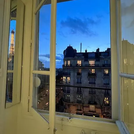Studio Vue Tour Eiffel *