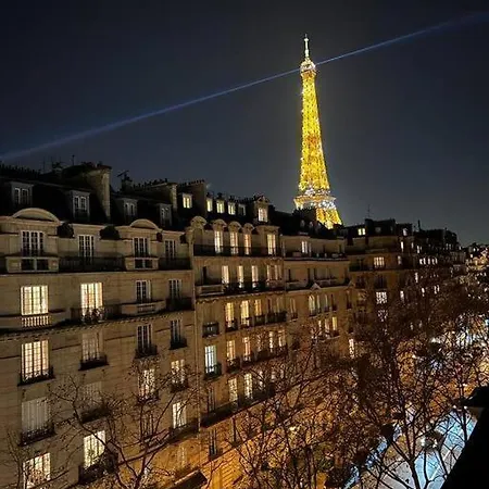 Studio Vue Tour Eiffel Paris