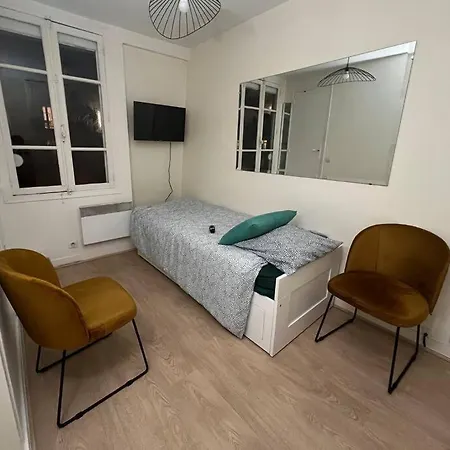 Appartement Studio Vue Tour Eiffel *