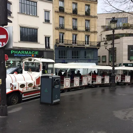 Appartement Pigalle Montmartre De 25 M2 - 2 Minutes De La Station Metro Pigalle - 2 Lits Simples Type Gigogne Pour 2 Personnes - Quartier Hypertouristique - Cabaret Moulin Rouge A 200 M, Cafe Aux Noctambules ,cabaret Chez Michou-restaurants-saunas