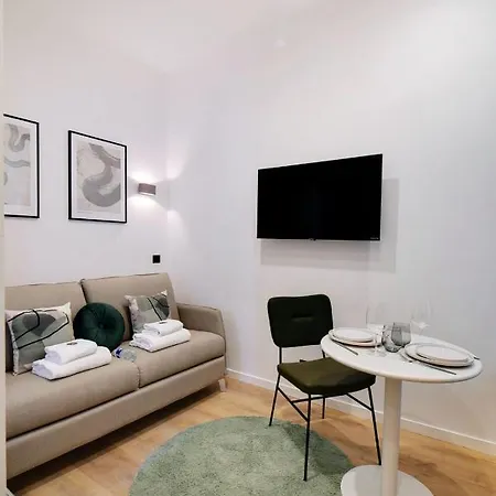 Appartement Attractive - 2p - Auteuil - Parc Des